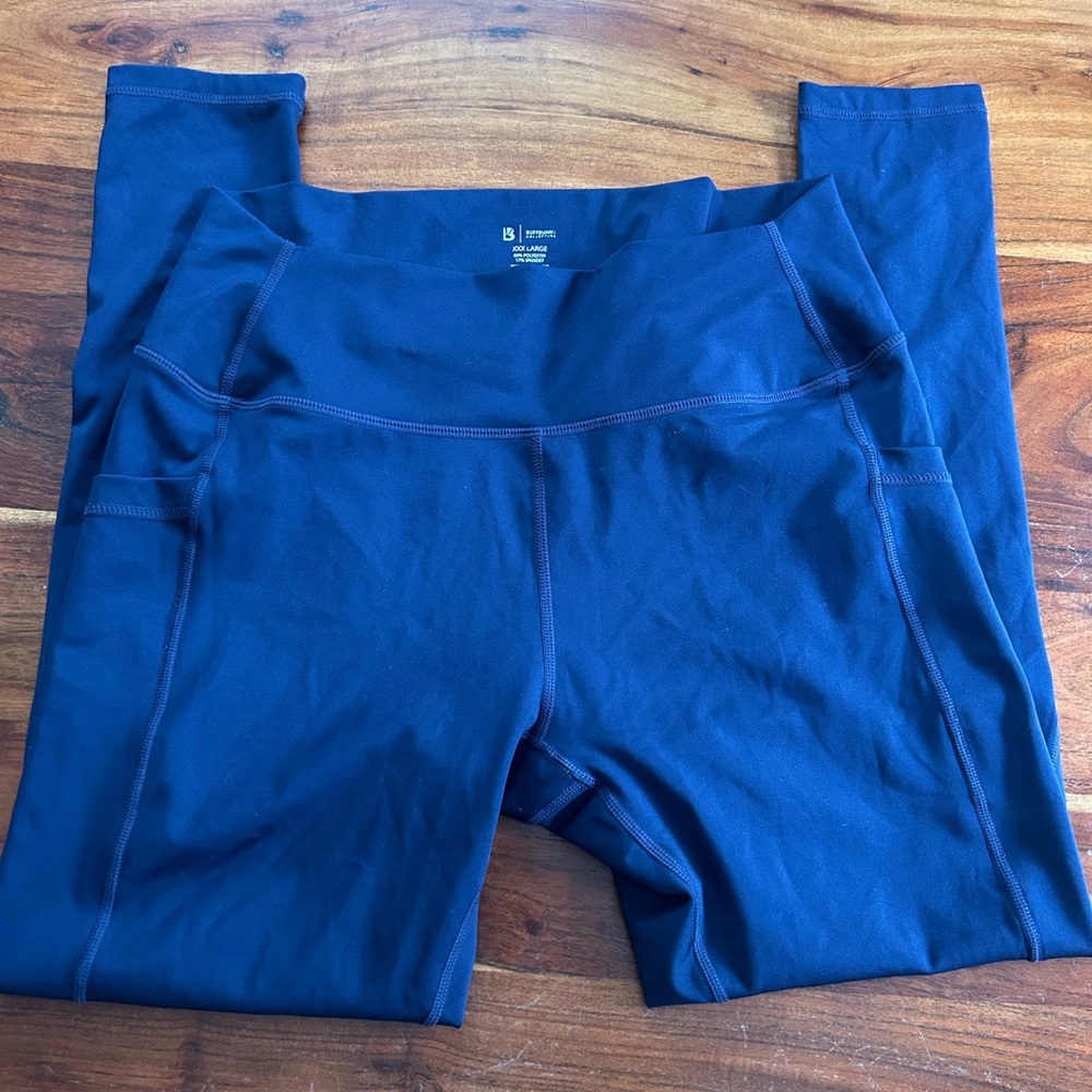 Buffbunny navy pocket leggings